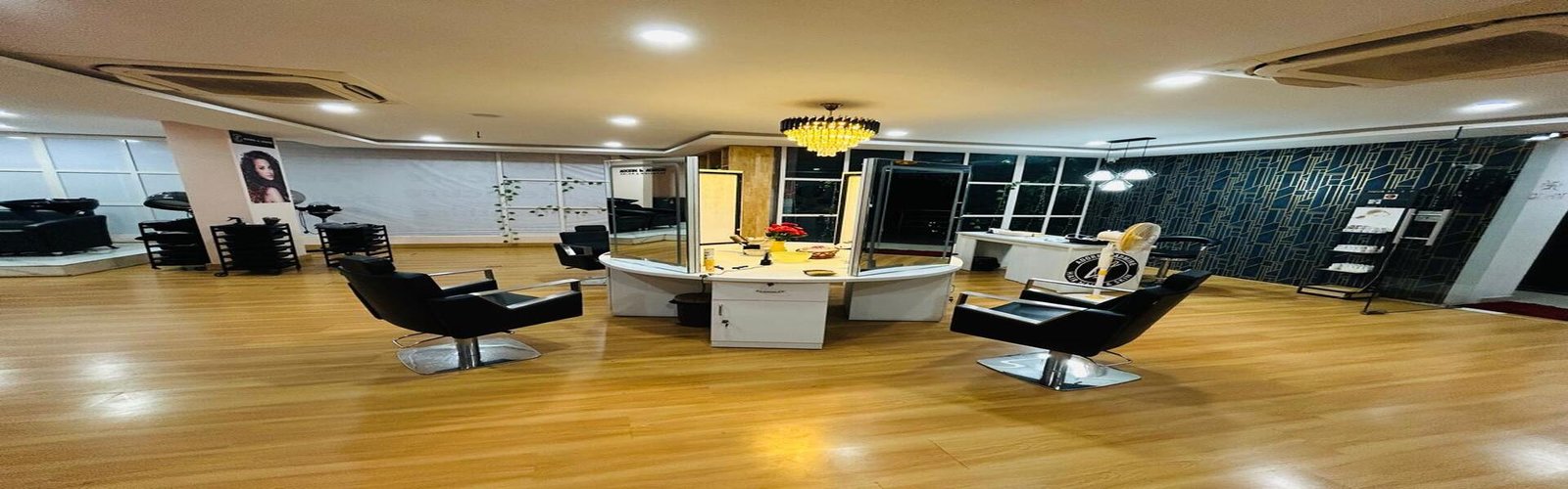 Adorn and US unisex Salon and wellness